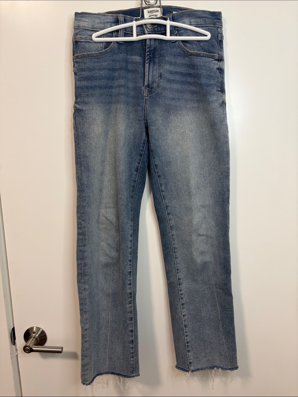 Kensie Women's Medium Light Blue Straight Leg Jeans